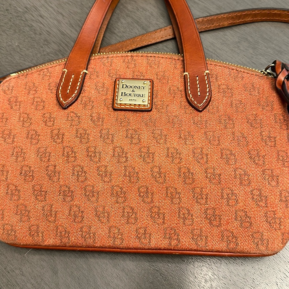 Dooney & Bourke Purse